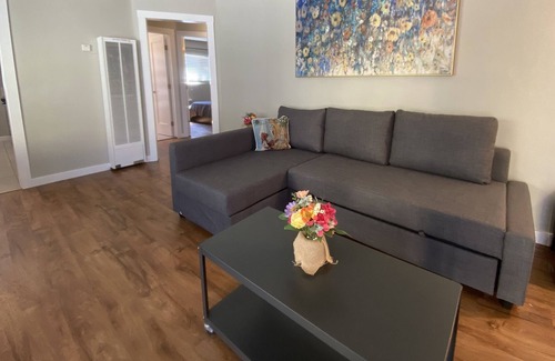 Logan Heights Apartamento | 2 Bed 1 bath 5 minutes to Downtown SD, Apt # 1