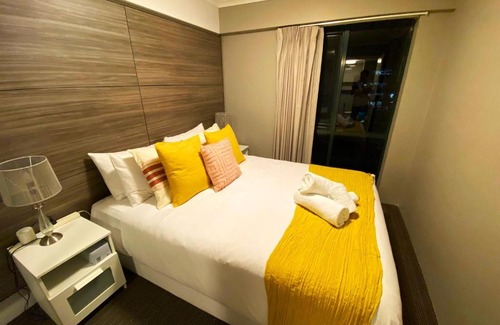 Canberra City Centre Apartamento | 2 Bed 2 Bath Apartment in Braddon, Canberra - Pool, Gym and Free Parking