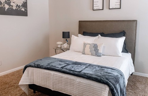 Riverside Terrace Apartamento | 2 Bed 2 Bath Apt Hou MED CENTER