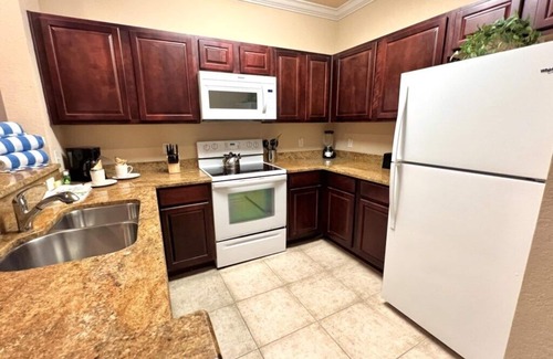 Davenport Casa | 2 Bed 2 Bath Condo in Tuscana Resort