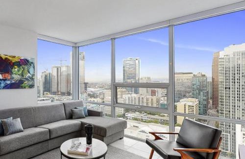 Downtown Los Angeles Apartamento | 2 Bed 2 Bath Contemporary High Rise DTLA Living