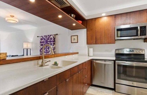 Hawaii Kai Condominio | 2 bed 2 bath Hawaii Kai Getaway