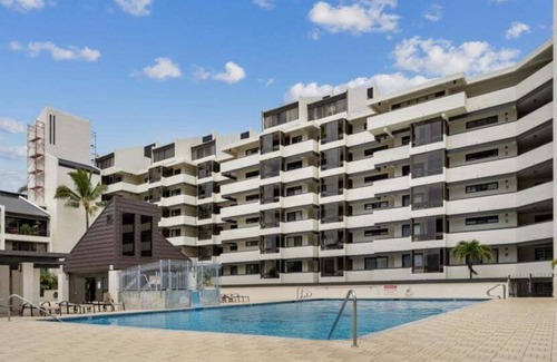 Hawaii Kai Condominio | 2 bed 2 bath Hawaii Kai Getaway