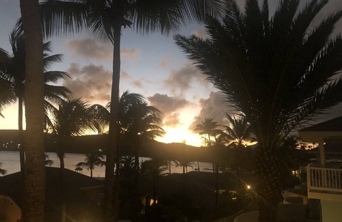 Mamora Bay Villa | Villa de lujo de 2 dormitorios / 2 baños con WiFi en St James's Club, Antigua