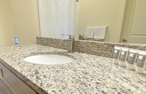 Eden Cabaña | 2 bed, 2 bath new Cottage with beautiful amenities.