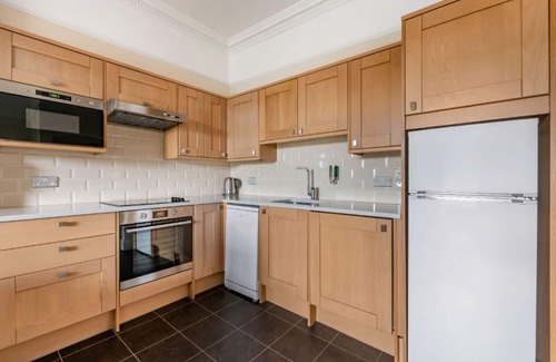 King's Bromley Condominio | 2-Bed Apartment | Countryside Resort | Sleeps 6