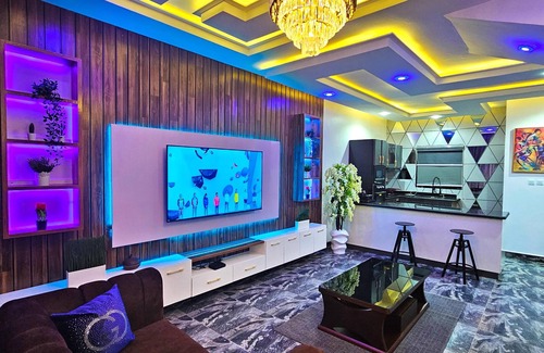 Benin City Casa | 2 Bed Apartment 2 - Cosy Benin City Escape