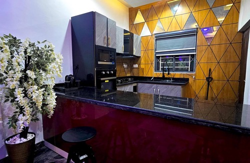 Benin City Casa | 2 Bed Apartment 6 - Chic Benin City Hideaway