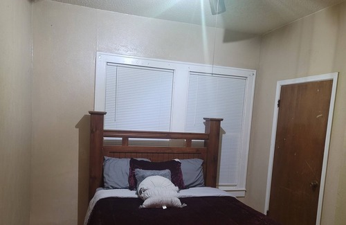 Highland Historic District Casa | 2 Bed Apartment Close 2 Downtown, 4 Long Time Stay
