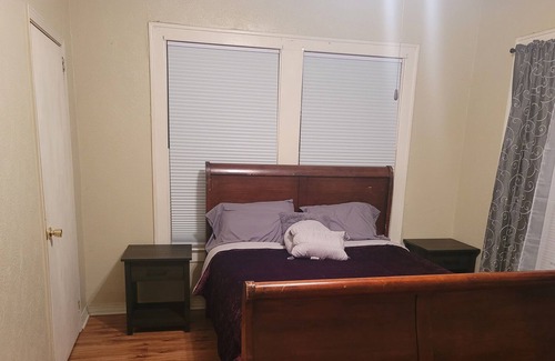 Highland Historic District Casa | 2 Bed Apartment Close 2 Downtown, 4 Long Time Stay