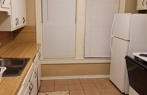 Highland Historic District Casa | 2 Bed Apartment Close 2 Downtown, 4 Long Time Stay