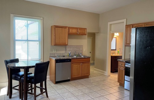 Columbus Apartamento | 2-bed apartment/Downtown Columbus/parking/WiFi/LOCATION! LOCATION!