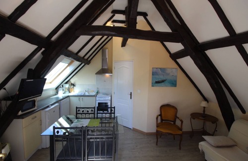 La Roche-Posay Apartamento | Apartamento de 2 dormitorios con terraza orientada al sur con vistas a la piscina