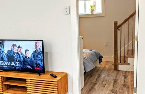 Grandview-Woodland Apartamento | 2 Bed Apartment Free Parking Central Location