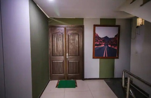 Lahore Apartamento | 2 bed Apt near Airport opp DHA