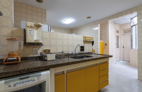 Copacabana Apartamento | 2 Bedrooms Home Office 1000ft From Subway 2000ft From Beach Copa901