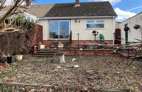 Hanham Casa | 2 Bed bungalow in Bristol
