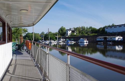 Leipziger Vorstadt Apartamento | 2-bed cabin on a residential vessel