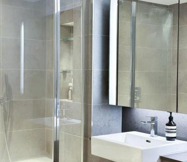 Nine Elms Apartamento | 2 Bed Central Apartment Near Battersea by Mario - Free WiFi