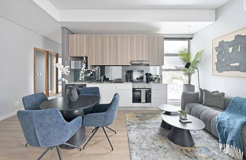 Bo'Kaap Apartamento | 2-Bed City Escape with Mountain Views