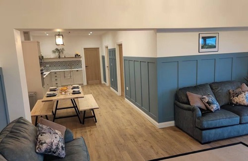Felinwynt Cabaña | 2-Bed Coastal Cottage - Sleeps 4 - Pet Friendly
