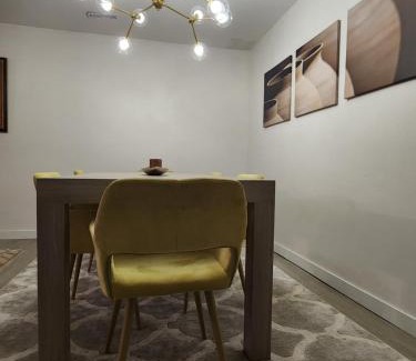 Southwest Calgary Apartamento | 2-bed entire suite 10 mins from all attractions