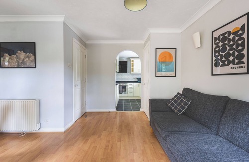 Southfield Apartamento | 2-Bed Flat Prime Location Near Amenities