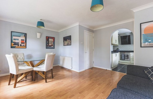 Southfield Apartamento | 2-Bed Flat Prime Location Near Amenities