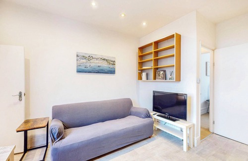 Wimbledon Park Apartamento | 2-Bed Flat | Steps to Wimbledon Park & Tube