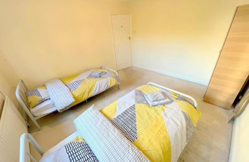 Wallington North Apartamento | 2-bed Flat - Wallington - 6min walk to station