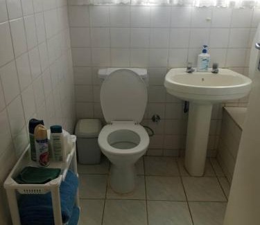 Harare Apartamento | 2 bed guesthouse in Mabelreign - 2012