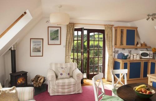 Brecon Casa | 2 Bed in Battle BN077