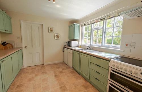 Chilmark Casa | 2 Bed in Chilmark oc-w32753