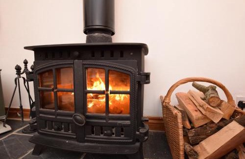 Stawell Casa | 2 Bed in Glastonbury THEOL