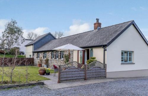 Clynderwen Casa | 2 Bed in Narberth 82445