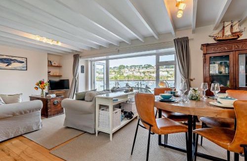 Polruan Casa | 2 Bed in Polruan PC074