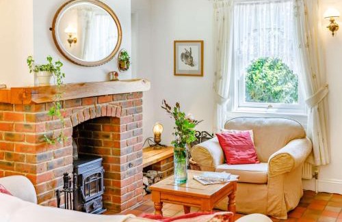New Forest District Casa | 2 Bed in Sway NFL43