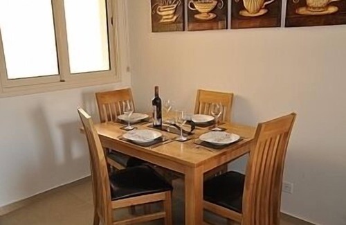 Mandria Apartamento | Apartamento de lujo de 2 dormitorios con vistas a los exuberantes jardines y piscinas. Con spa y gimnasio para huéspedes