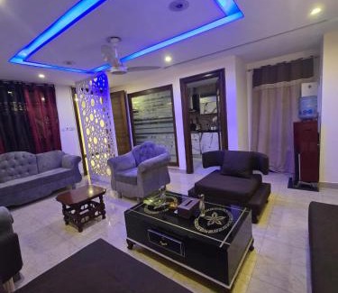 Lahore Apartamento | 2 Bed Luxury Furnished Apartment In DHA Phase 8-Lahore