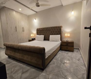 Lahore Apartamento | 2 Bed Luxury Furnished Apartment In DHA Phase 8-Lahore