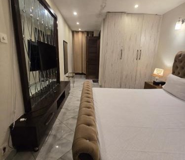Lahore Apartamento | 2 Bed Luxury Furnished Apartment In DHA Phase 8-Lahore