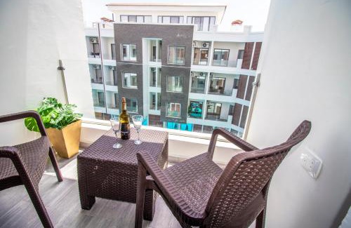 Al Ahyaa Apartamento | 2 Bed Resort Apt-Sleeps 4-Balcony-Hotel Services