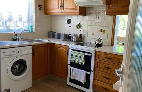 Woodingdean Casa | 2 Bed Retreat With Amazing Sea Views in Brighton