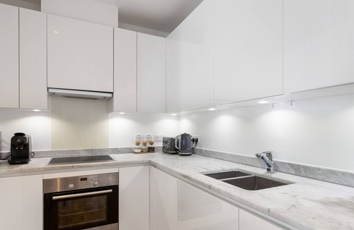 Stratford Apartamento | 2 Bed-Sleeps 4-Balcony-Family Friendly