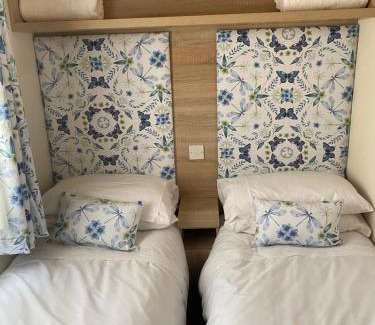 Saxmundham Otro | 2 Bed Static Caravan sleeps 6 Saxmunham