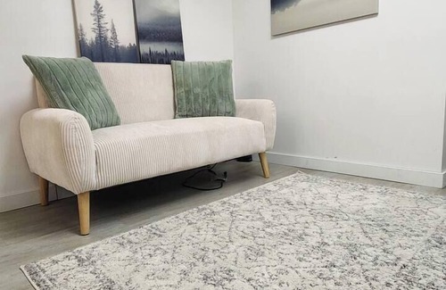 Southwest Calgary Casa | 2-bed suite 10 mins from all attractions
