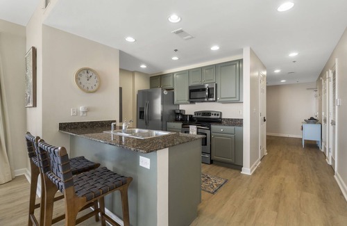 West Panama City Beach Condominio | Condo in the Clouds Penthouse at Splash Resort