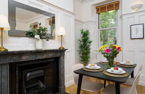 Temple Apartamento | 2 Bedr, 3 Beds, 1 Bath Thames, Trafalgar SQ
