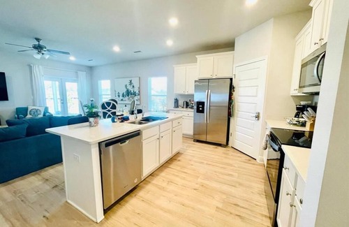 Port St. Joe Complejo | 2-bedr duplex in Beach Resort. Beaches, 2 community pools, fire pit, pets, more!
