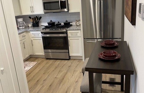 Poncey-Highland Condominio | 2 Bedrm Apt On Beltline VA Highlands